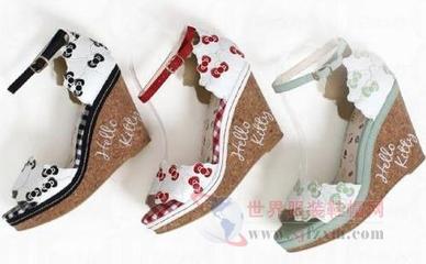 RANDA與Hello Kitty夢幻聯(lián)動，推出夏日限定涼鞋引領(lǐng)時尚潮流